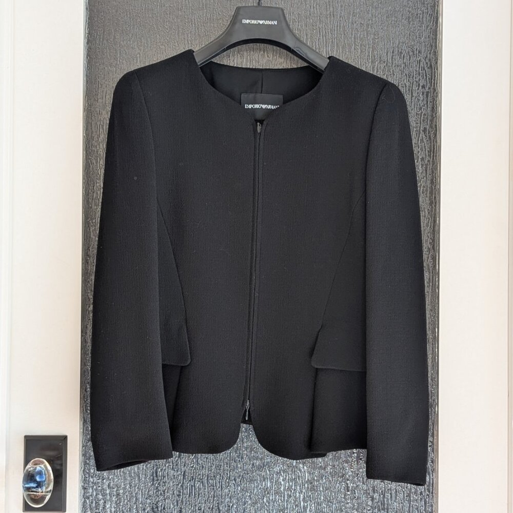 Emporio Armani, Black Wool contemporary, short jacket - Size EU44 - Picture 11 of 11